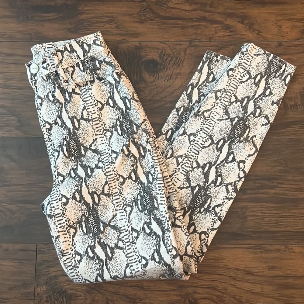 Frame Ali High Rise Cigarette Python Print Jeans - Picture 2 of 5